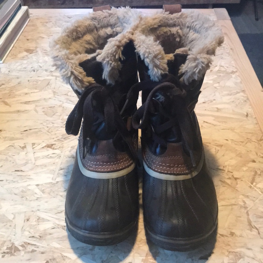 Sorel Lace Up Winter Boots Size 8